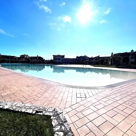 Apartamento Garda Village 11 *
