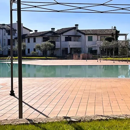 Garda Village 11